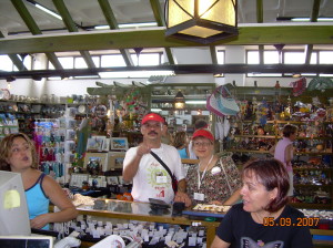Выбираем сувениры. Тенерифе. 2007.
